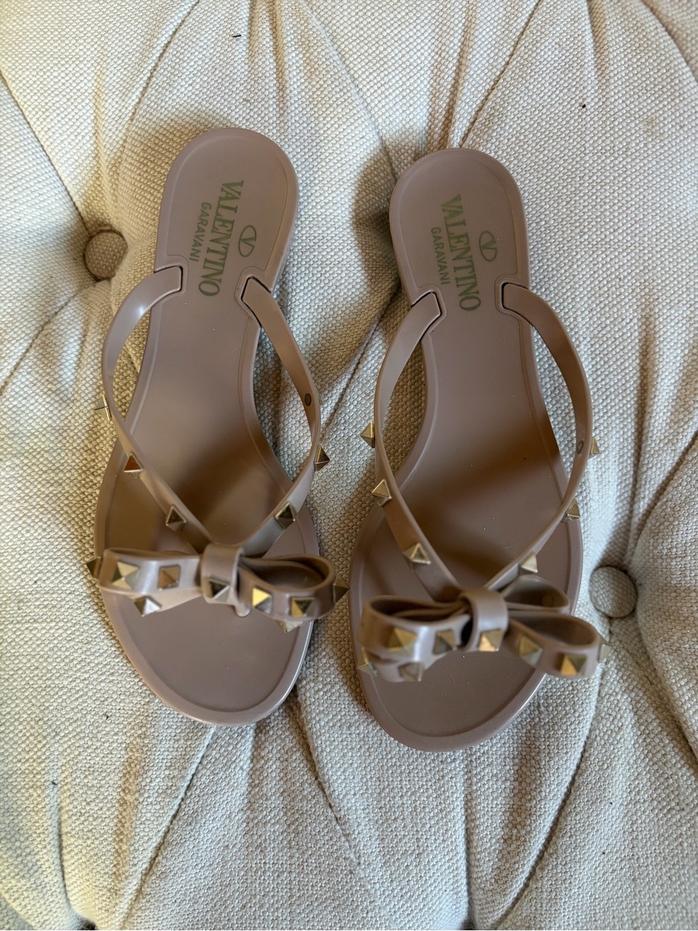 Valentino Garavani Rockstud Rubber Sandals